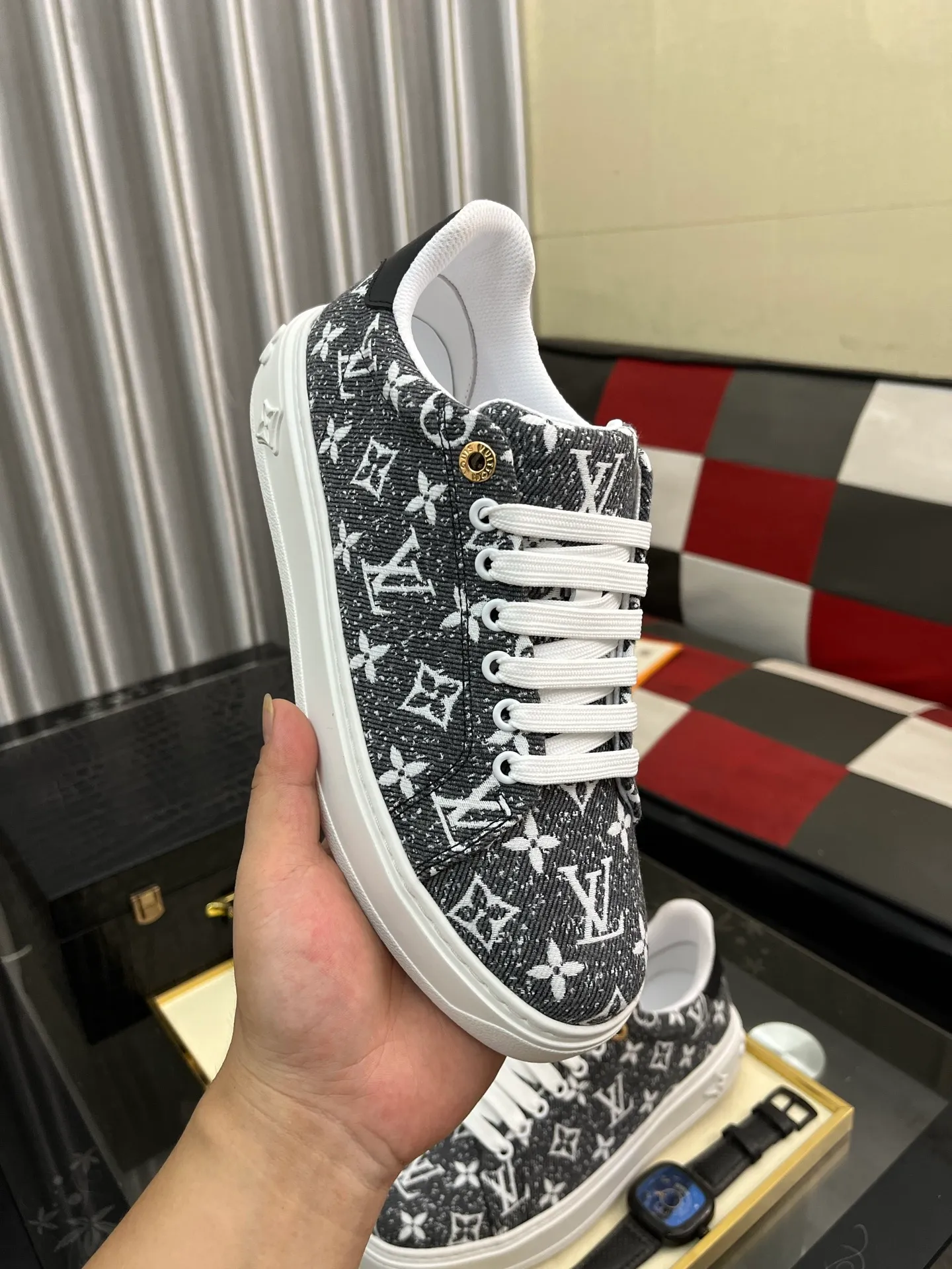 Men's shoes 💰540⌚️⌚️[Louis Vuitton LV] Dad shoes are popular casual sports shoes with outsole, breathable and comfortable, easy to walk, trendy men's versatile fly woven epoxy matching ➕leather lining➕Gucci's popular original outsole, sports and running style, super comfortable. Size 38-445️⃣Colors available